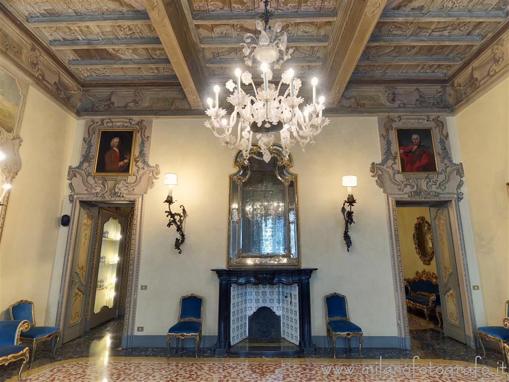 Milan (Italy) - Large Mirror Room in Visconti Palace